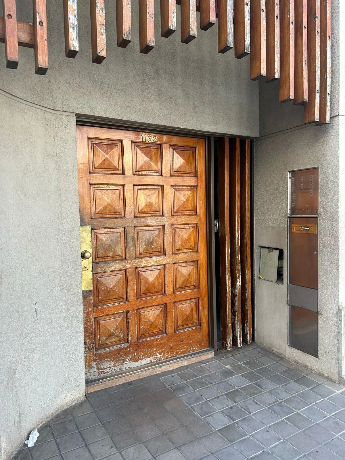 3 DORMITORIOS - 1 BAÑO - LAVADERO - TERRAZA DE USO COMUN - B CENTRO - EXPENSAS BAJAS!!!