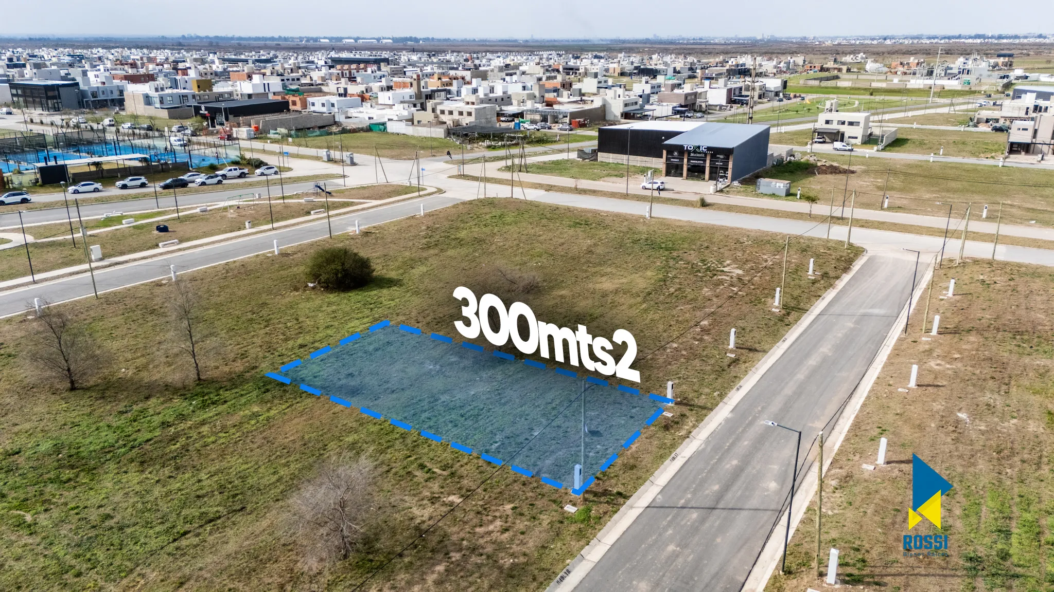 VENTA DE LOTE CON POSESION INMEDIATA EN DOCTA PARQUE