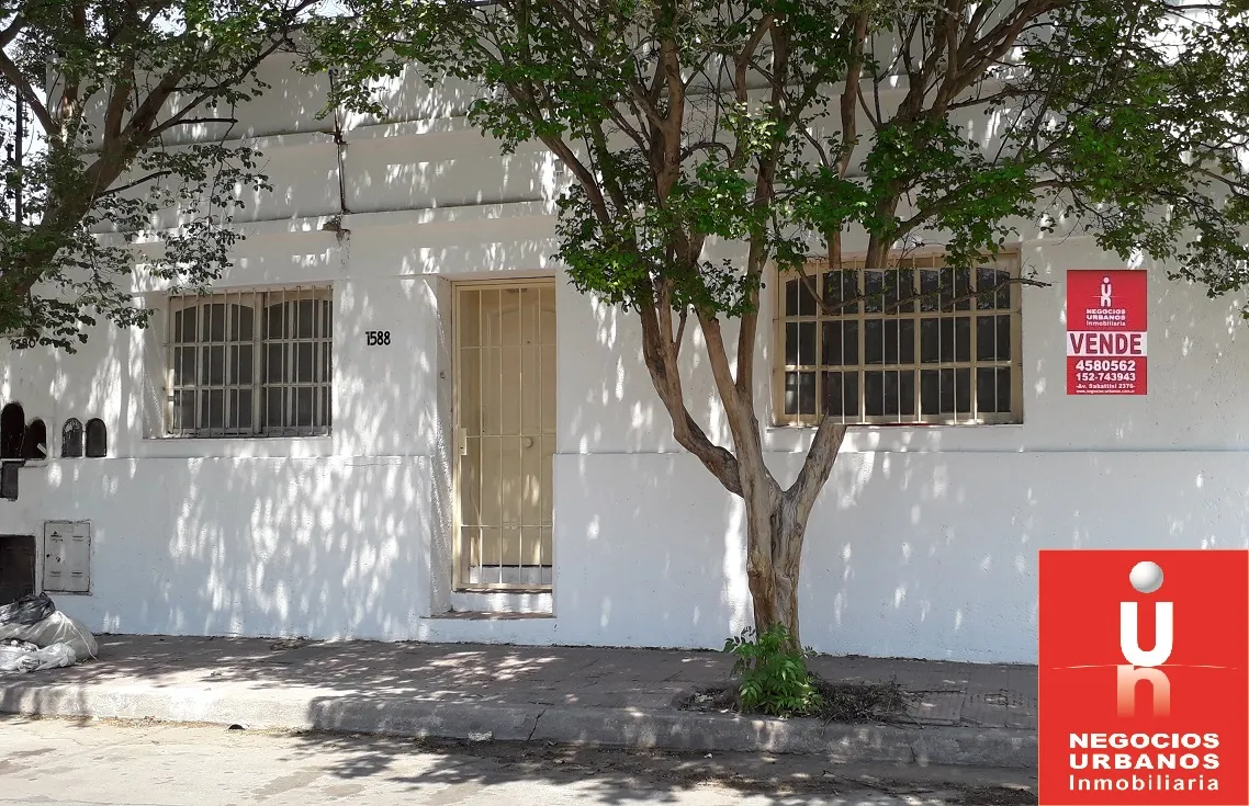 VENTA Bº CRISOL MALAGA 1588 CASA 2 DORMITORIOS + PATIO CHICO A 5 MINUTOS DE CIUDAD UNIVERSITARIA