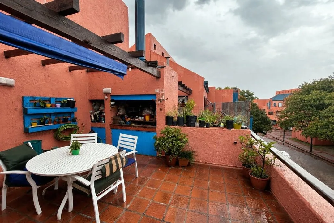 IMPORTANTE DEPTO 3 DORM CON COCH BARRIO JARDIN