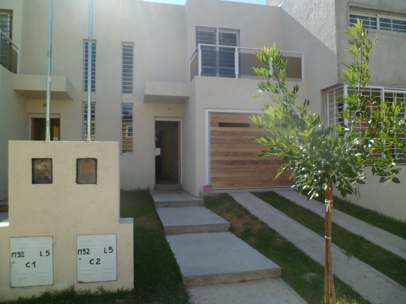 ALQUILO DUPLEX EN BARRIO NUEVO URCA