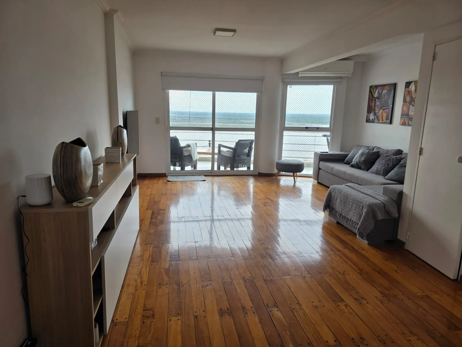 Alquiler Departamento 3 dormitorios con cochera- Zona Río