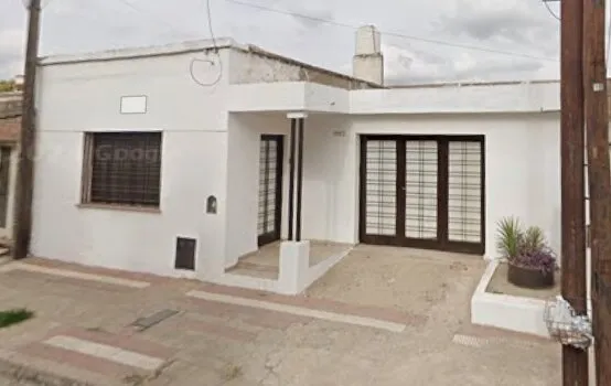 CASA  2 D  45000 USD.    Bº Los  Paraisos