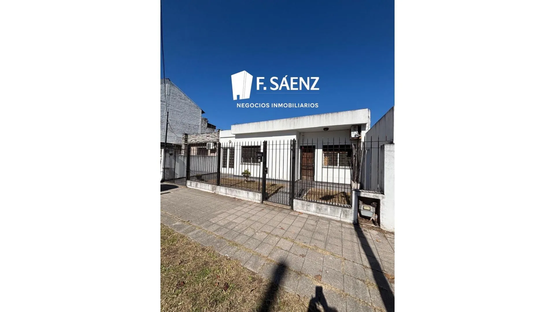 Casa en venta de 4 ambientes en lomas de zamora