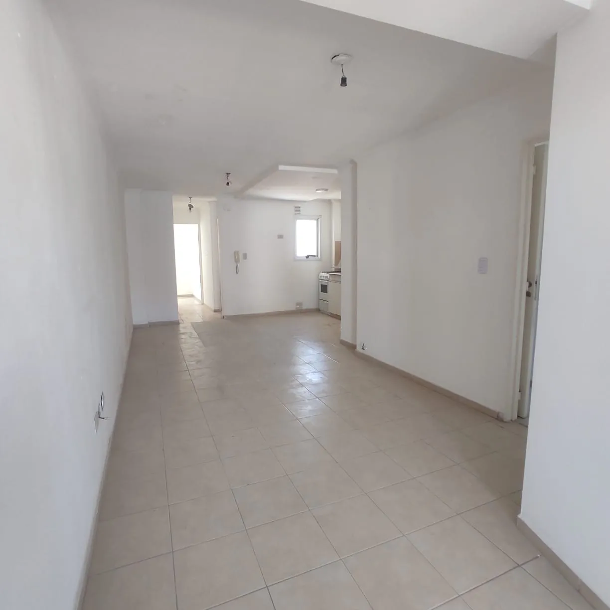 Vendo pegadito a Nueva Córdoba, Salguero a media cuadra de Bv Illia