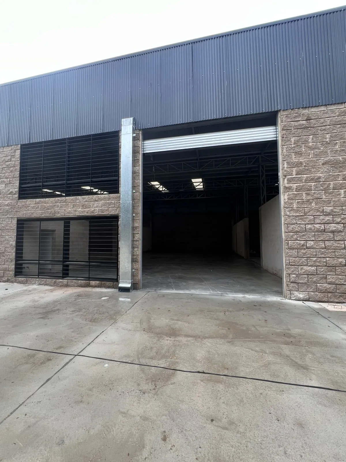 ALQUILER SUPERBOX UNIDADES DESDE 250M2