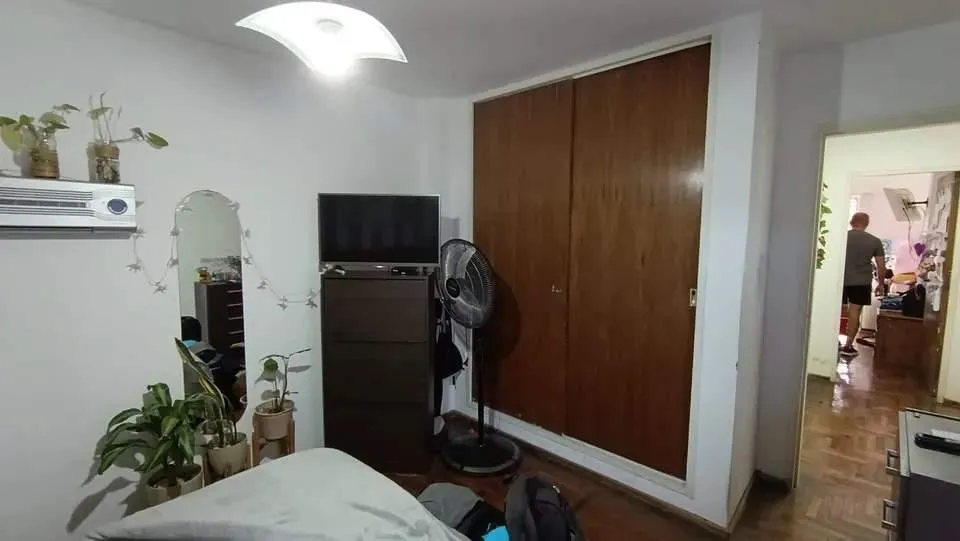 Vendo dpto c2 dorm y patio.B Centro.