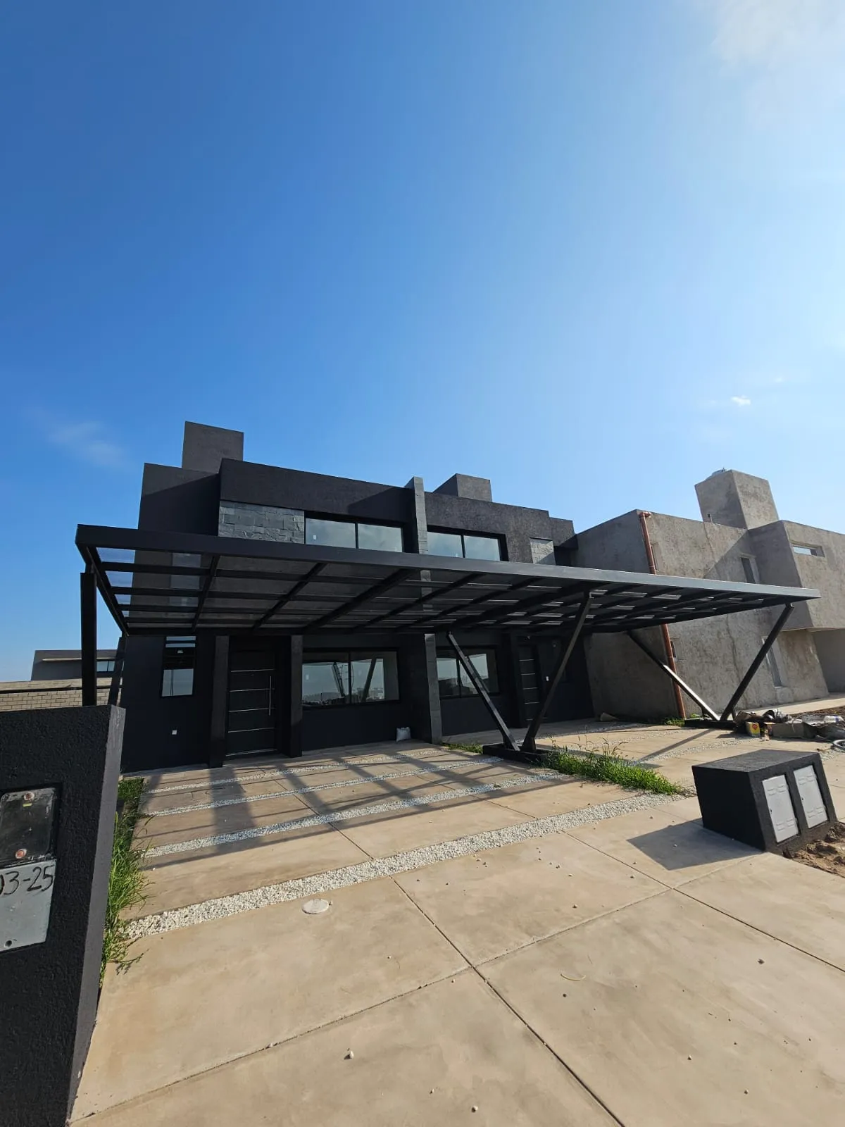 SE VENDE DUPLEX DE CATEGORIA EN POZO - DOCTA - 2 Dorm 2 Baños - Balcon - DCP