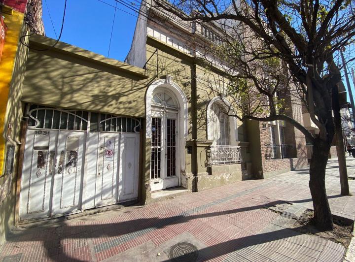 Casa · 203m² · 4 Ambientes · 1 Cochera