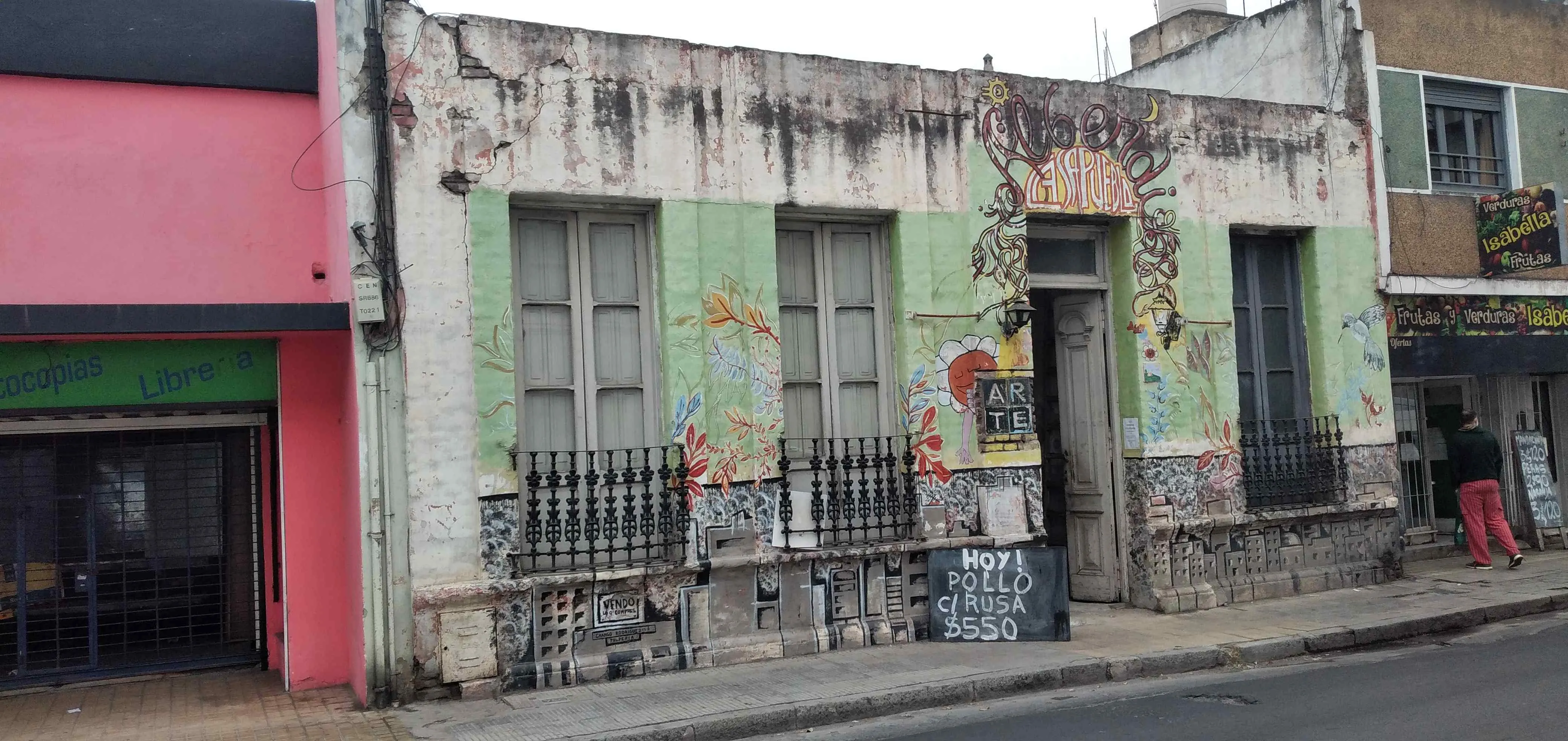 REBAJADO CASA TERRENO PARA EDIFICIO UNICO EN LA CUADRA
