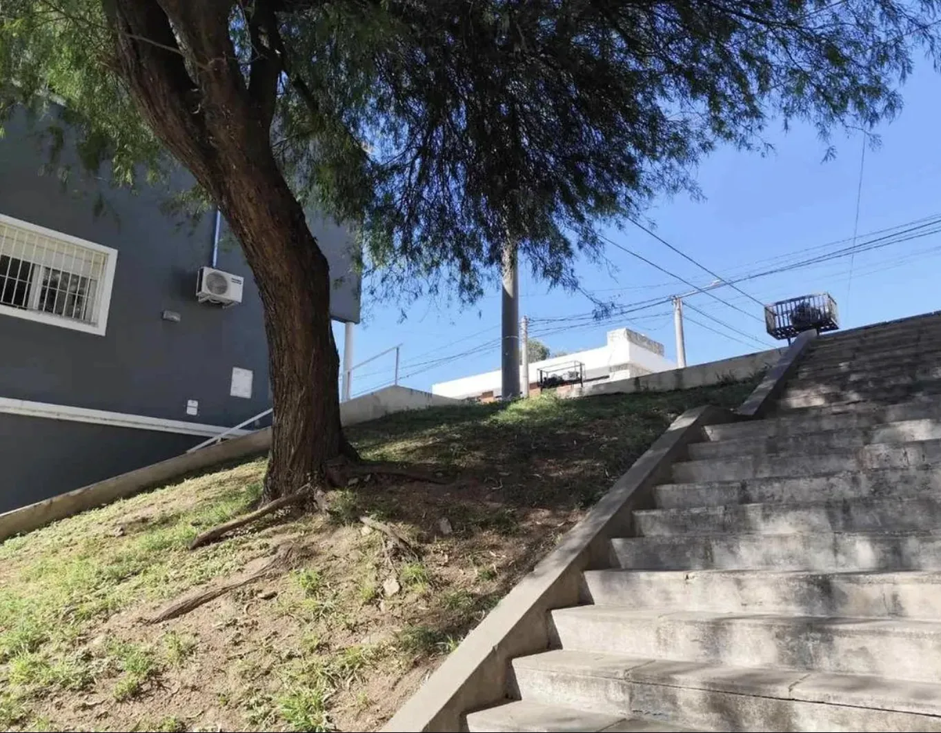 DEPARTAMENTO 2 DORMITORIOS - TOTALMENTE RECICLADO A NUEVO