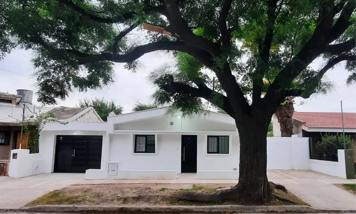 En Venta Casa de 2 Dorm. (Refaccionada a Nuevo) en Cerro Norte