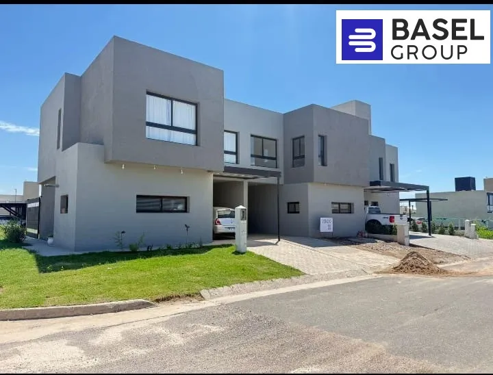 DUPLEX 3 DORMITORIOS C/ 3 BAÑOS LA DOCTA !!!