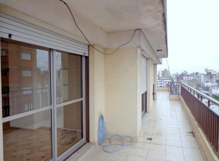 Departamento · 184m² · 4 Dormitorios · 1 Cochera