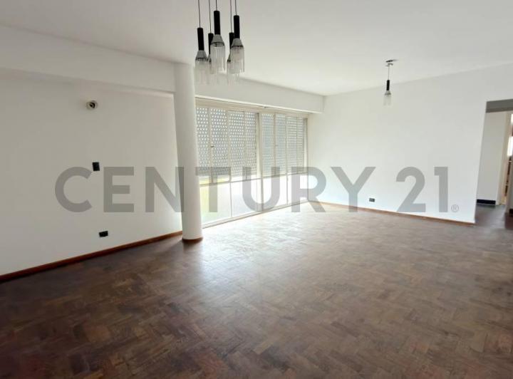 Departamento · 105m² · 4 Ambientes