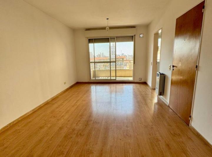 Departamento · 60m² · 4 Ambientes · 1 Cochera