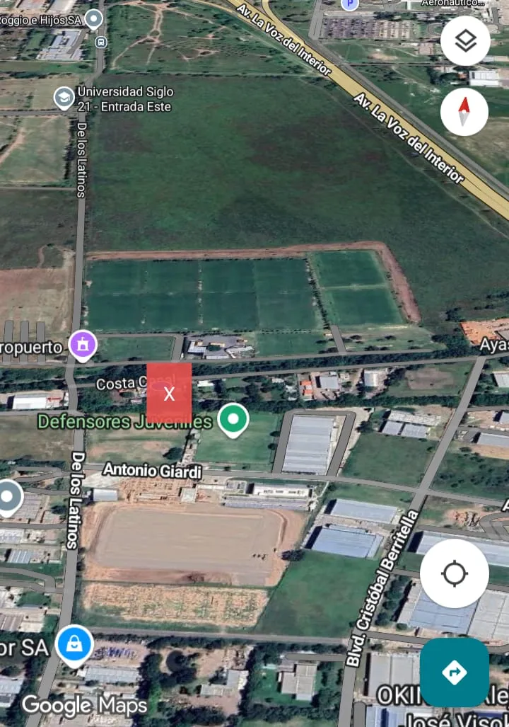 L. Venta Casa Quinta.  Av. La Voz del Interior y Costa Canal