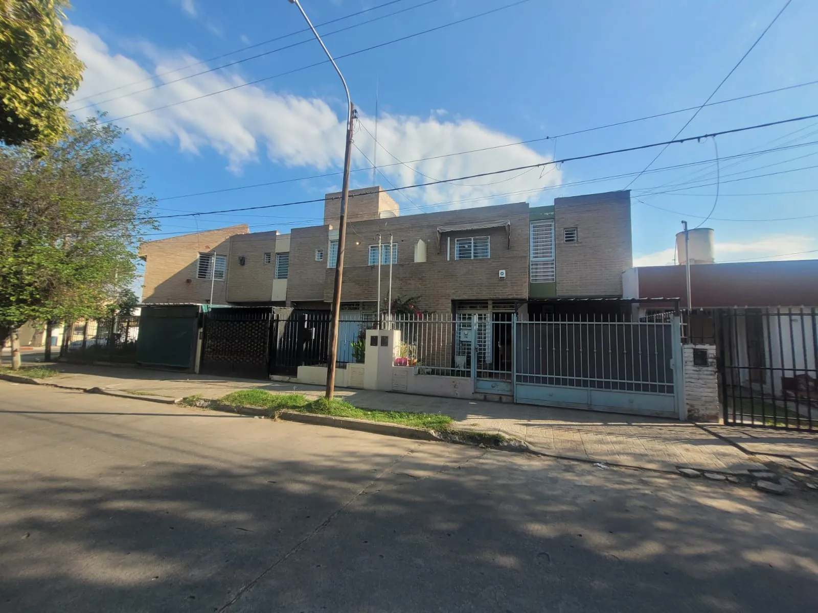 Vendo Duplex 3 dorm c/coch y balc. Bº San Francisco