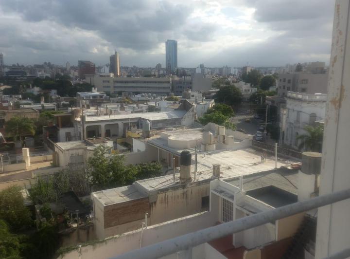 Departamento · 100m² · 8 Ambientes · 1 Cochera