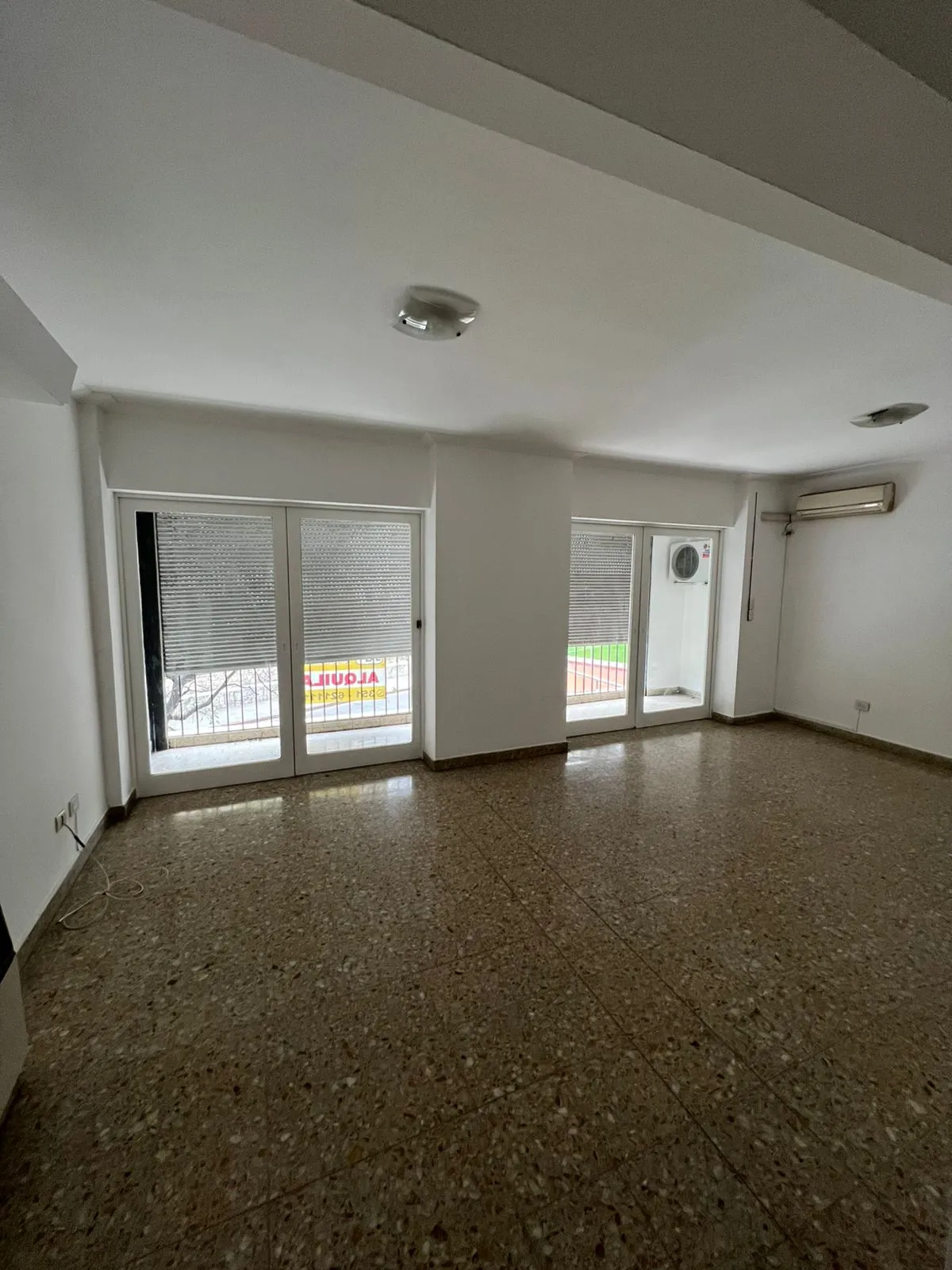 SEMIPISO DE CATEGORIA FRENTE A CAÑADA