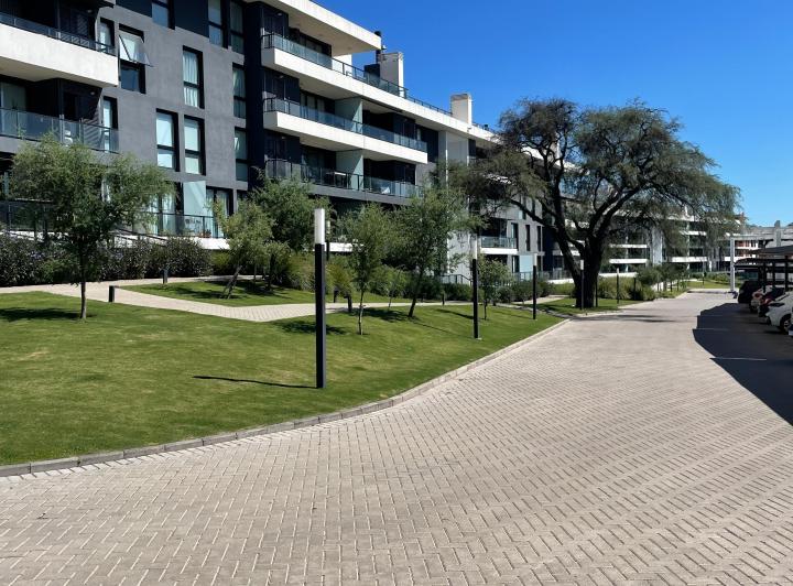 Departamento · 220m² · 5 Ambientes · 1 Cochera