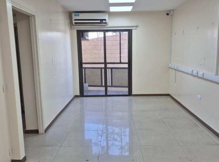 Consultorio · 80m² · 5 Ambientes
