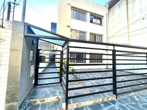 Departamento en Venta en Moron Sur, Moron
