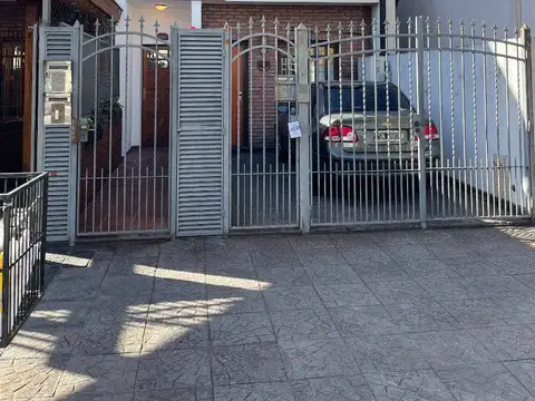 Casa en Alquiler en Haedo Norte, Haedo
