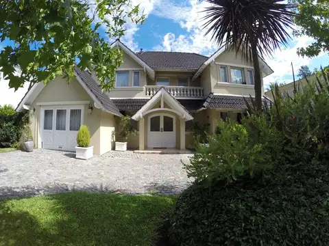 Casa en Alquiler en El Establo, Countries y Barrios Cerrados en Pilar