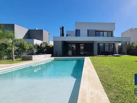 Casa en Alquiler en Countries y Barrios Cerrados en Berazategui, Partido de Berazategui