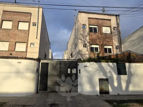 Departamento en Alquiler en Los Hornos, La Plata