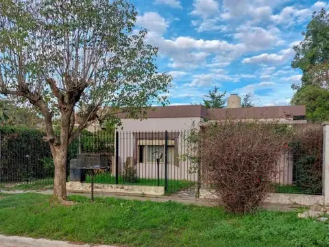 Casa en Venta en Villa Gobernador Udaondo, Partido de Ituzaingó