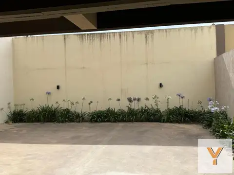Cochera en Venta en Lanus Oeste, Lanus