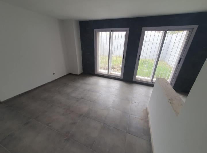 Casa · 100m² · 3 Ambientes · 2 Cocheras