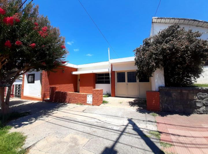 Casa · 112m² · 2 Ambientes · 1 Cochera