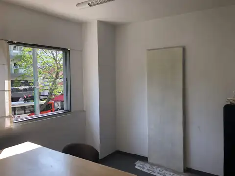 Oficina en Alquiler en Olivos Vias/Maipu, Olivos