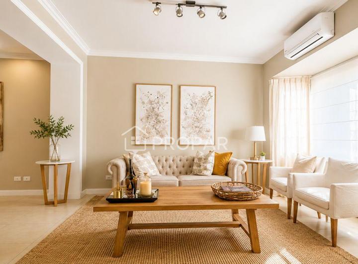 Casa · 250m² · 6 Ambientes · 1 Cochera