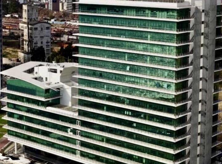 Oficina comercial · 240m² · 5 Cocheras