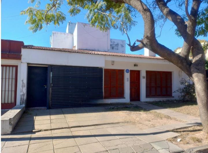 Casa · 210m² · 4 Dormitorios