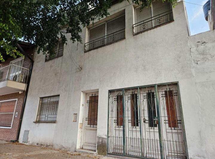 Casa · 96m² · 4 Ambientes · 1 Cochera