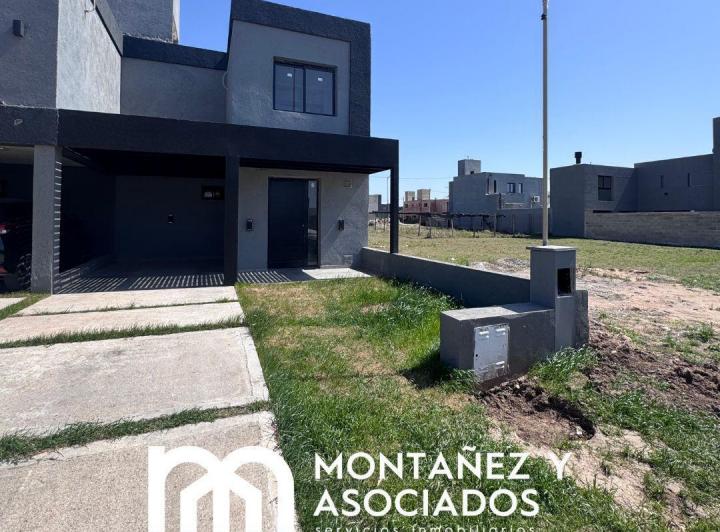 Casa · 115m² · 3 Ambientes · 1 Cochera