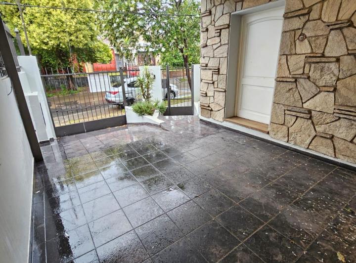 Casa · 176m² · 3 Dormitorios · 1 Cochera