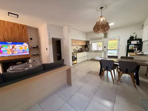 Casa en Venta en Lunlunta, Maipú