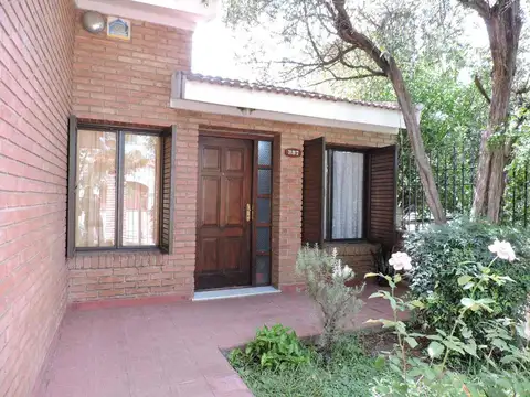 Casa en Venta en Alta Gracia, Santa María