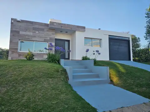 Casa en Venta en Las Canitas, Malagueño