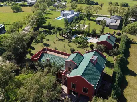 Casa en Venta en Alta Gracia, Santa María