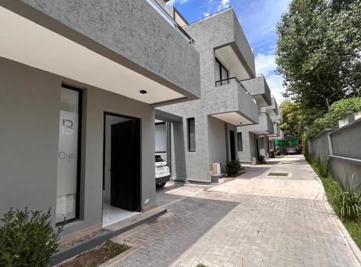 Departamento · 140m² · 4 Ambientes · 1 Cochera