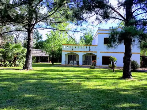 Casa en Venta en El Remanso, Countries y Barrios Cerrados en Exaltacion de la Cruz