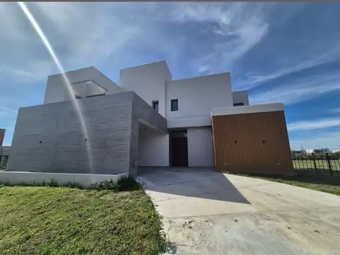 Casa en Venta en Puertos - Riberas, Countries y Barrios Cerrados en Escobar