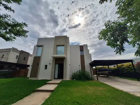 Casa en Venta en El Cantón, Countries y Barrios Cerrados en Escobar